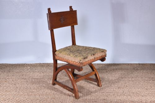 PUGINESQUE CHAIR - ADDITIONAL PHOTO 1