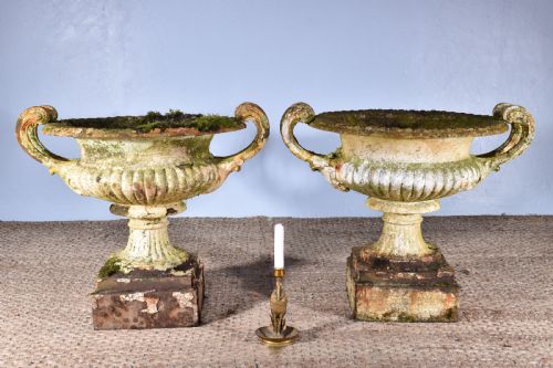 pair of coalbrookdale naples garden urns - CATEGORY: ANTIQUE METAL - DATED 19TH CENTURY