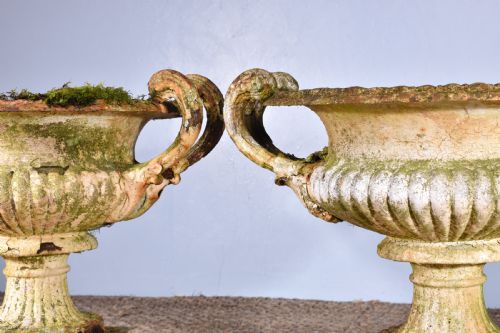 PAIR OF COALBROOKDALE NAPLES GARDEN URNS - ADDITIONAL PHOTO 4