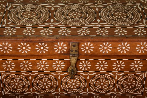 ANGLO INDIAN INLAID TRUNK - ADDITIONAL PHOTO 7