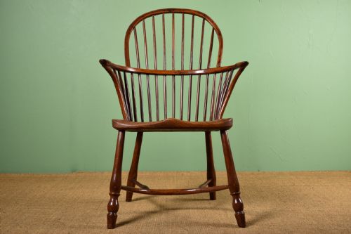 hoop back windsor armchair - CATEGORY: ANTIQUE CHAIRS - DATED 18TH CENTURY