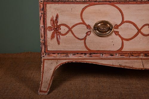 GEORGIAN PAINTED CHEST - ADDITIONAL PHOTO 2