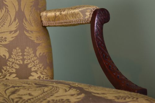 GEORGE III GAINSBOROUGH ARMCHAIR - ADDITIONAL PHOTO 3