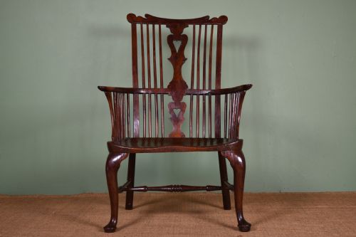 yew wood comb back windsor - CATEGORY: ANTIQUE CHAIRS - DATED 18TH CENTURY