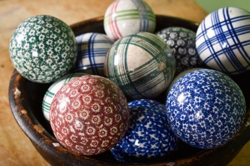 COLLECTION OF ELEVEN SCOTTISH CARPET BOWLS - ADDITIONAL PHOTO 3
