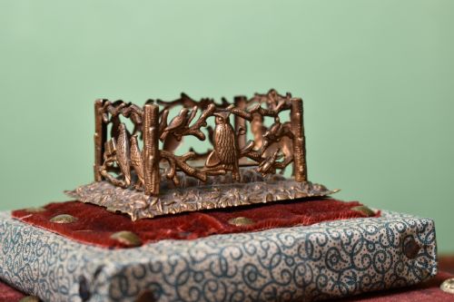 AVERY SON NEEDLECASE - ADDITIONAL PHOTO 3