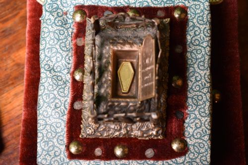 AVERY SON NEEDLECASE - ADDITIONAL PHOTO 6