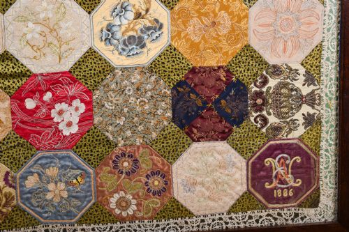LARGE SILK PATCHWORK FOR HAMMERFIELD HOUSE - ADDITIONAL PHOTO 5