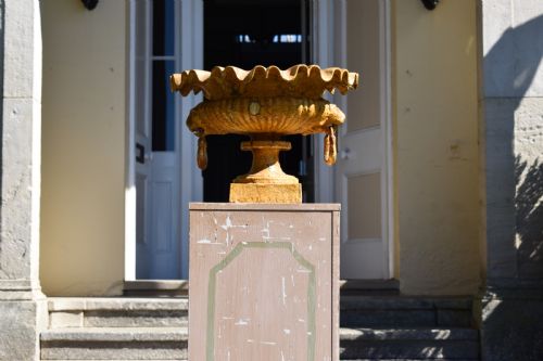PAIR OF PAINTED CAST IRON URNS - ADDITIONAL PHOTO 5