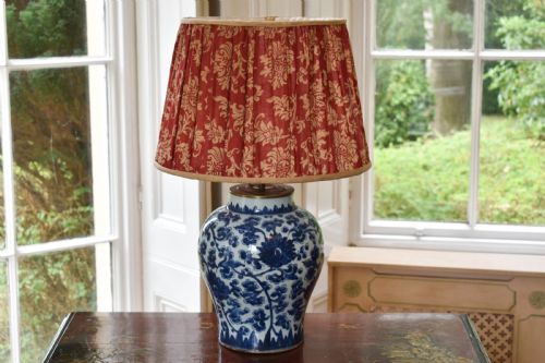 Chinese Vase-lamp