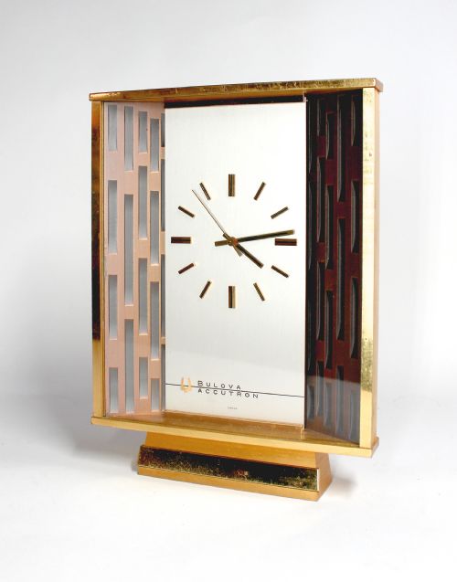 BULOVA ACUTRON MANTEL CLOCK - ADDITIONAL PHOTO 1