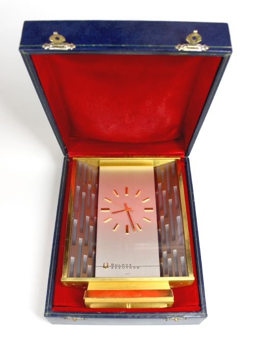 BULOVA ACUTRON MANTEL CLOCK - ADDITIONAL PHOTO 6
