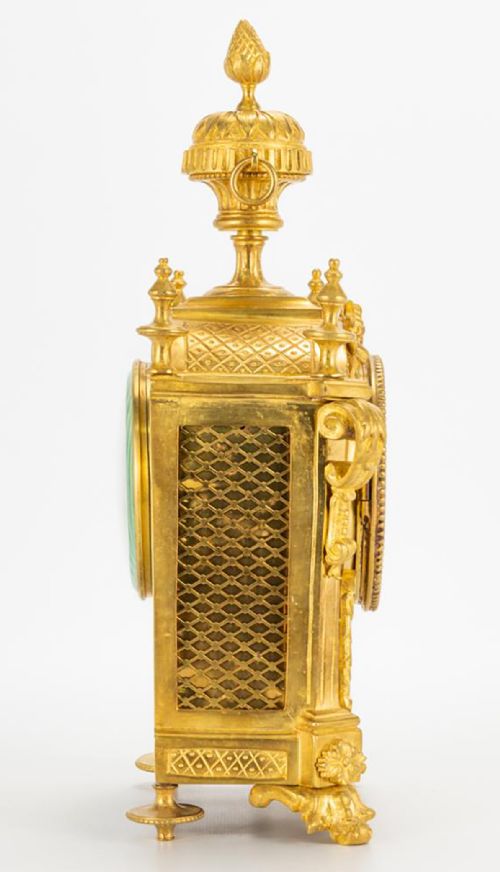 LOUIS XV STYLE 19TH CENTURY ORMOLU TABLE CLOCK - ADDITIONAL PHOTO 2
