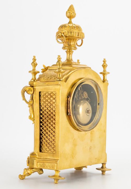 LOUIS XV STYLE 19TH CENTURY ORMOLU TABLE CLOCK - ADDITIONAL PHOTO 4