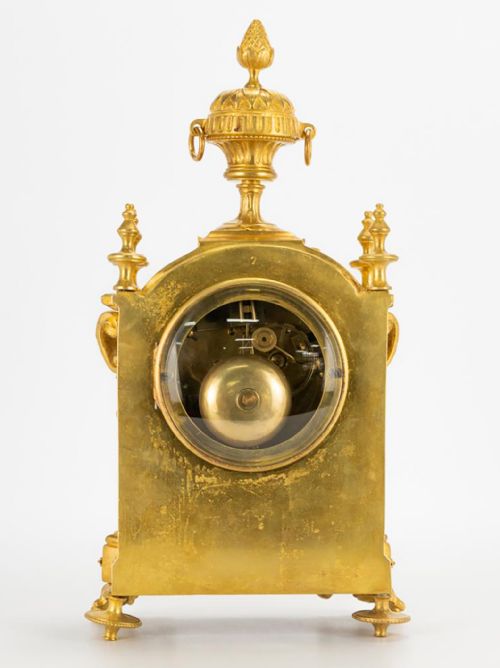 LOUIS XV STYLE 19TH CENTURY ORMOLU TABLE CLOCK - ADDITIONAL PHOTO 5