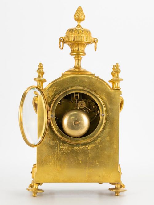 LOUIS XV STYLE 19TH CENTURY ORMOLU TABLE CLOCK - ADDITIONAL PHOTO 6