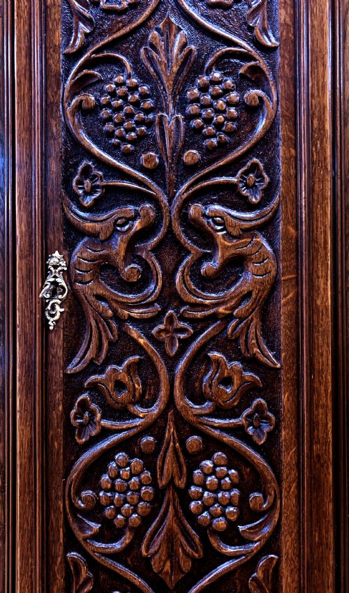 CARVED OAK LONGCASE CLOCK BY ROBOTHAM OF LEICESTER - ADDITIONAL PHOTO 2