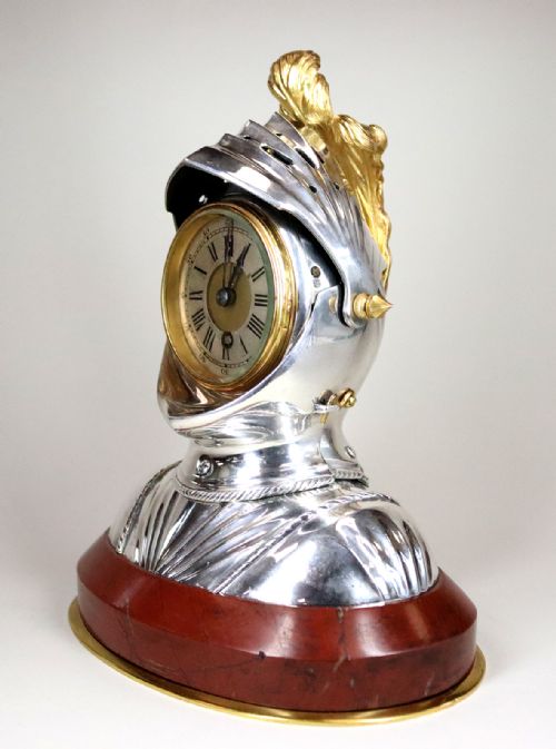 GUILMET NOVELTY DESK TIMEPIECE IN THE SHAPE OF A KNIGHTS HELMET - ADDITIONAL PHOTO 7
