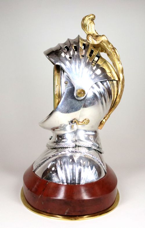 GUILMET NOVELTY DESK TIMEPIECE IN THE SHAPE OF A KNIGHTS HELMET - ADDITIONAL PHOTO 9
