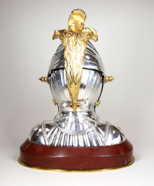 GUILMET NOVELTY DESK TIMEPIECE IN THE SHAPE OF A KNIGHTS HELMET - ADDITIONAL PHOTO 11