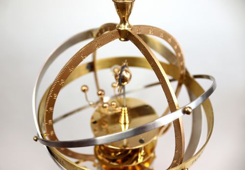 LIMITED EDITION MIDCENTURY ORRERY CLOCK BY DEVON CLOCKS - ADDITIONAL PHOTO 7