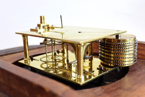 AN IMPRESSIVE FUSEE DIAL CLOCK BY SHORE - ADDITIONAL PHOTO 4