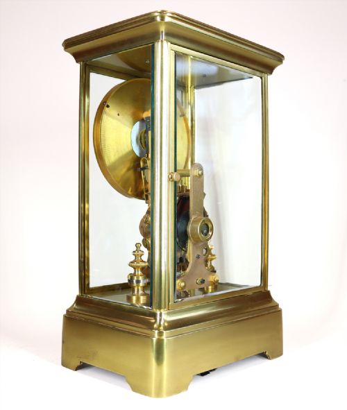 A EUREKA FOUR GLASS ELECTRIC MANTEL CLOCK - ADDITIONAL PHOTO 5