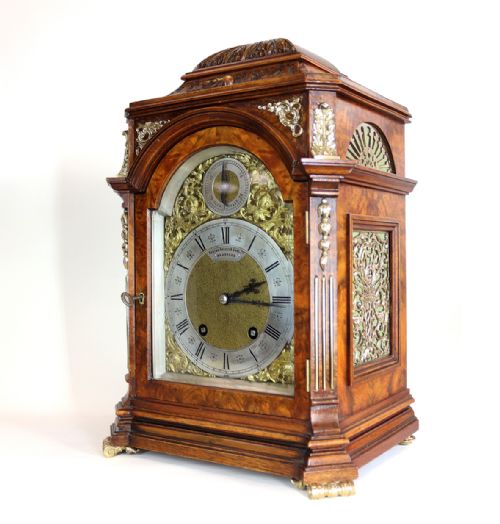 19TH CENTURY BURR WALNUT BRACKET CLOCK BY LENZKIRCH - ADDITIONAL PHOTO 2