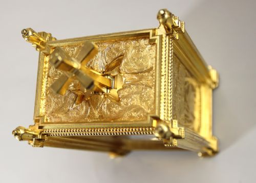 ENGLISH FUSEE CARRIAGE CLOCK BY THOMAS COLE AND JAMES FERGUSSON COLE RETAILED BY CALEB ELISHA - ADDITIONAL PHOTO 10