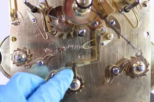 A REGENCY QUARTER CHIMING BRACKET CLOCK - ADDITIONAL PHOTO 16