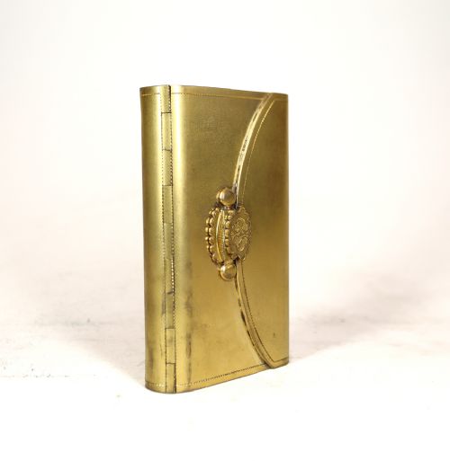 A VERY UNUSUAL TRAVEL CLOCK IN THE SHAPE OF A PRAYER BOOK - ADDITIONAL PHOTO 6