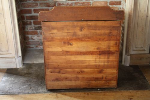 VICTORIAN OAK CHIDS DESK - ADDITIONAL PHOTO 4
