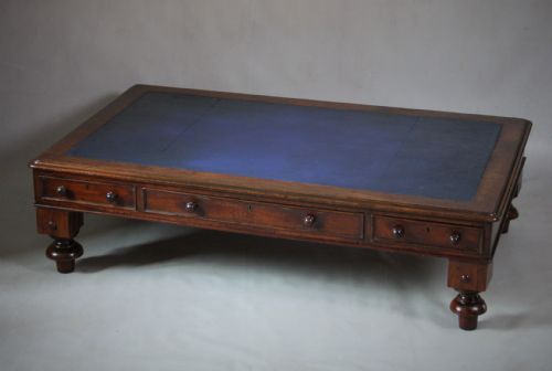 mahogany coffeecenter table adapted - CATEGORY: ANTIQUE TABLES - DATED 19TH CENTURY