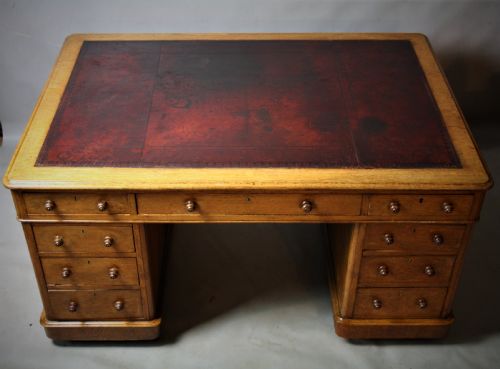 VICTORIAN OAK PARTNERS DESK - ADDITIONAL PHOTO 4