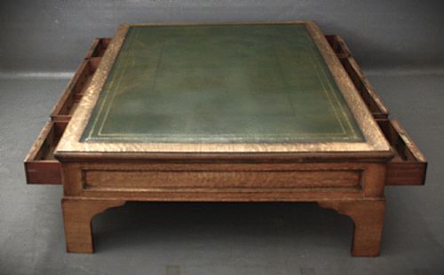 VERY LARGE PALE OAK COFFEELOW TABLE - ADDITIONAL PHOTO 1