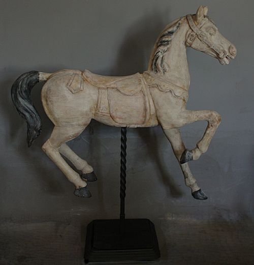 CAROUSEL HORSE EARLY 20TH CENTURY
