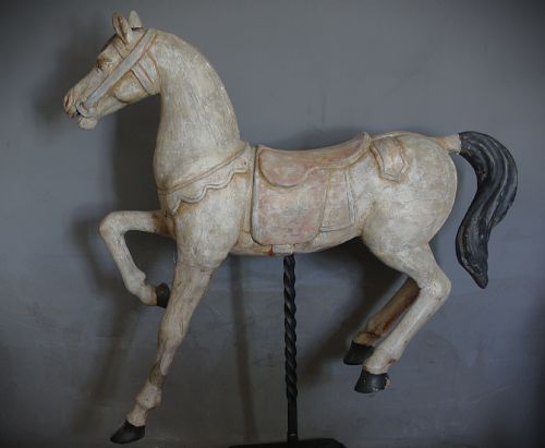CAROUSEL HORSE EARLY 20TH CENTURY - ADDITIONAL PHOTO 1