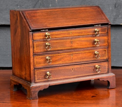 Fine Quality Georgian Mahogany Miniature Bureau.