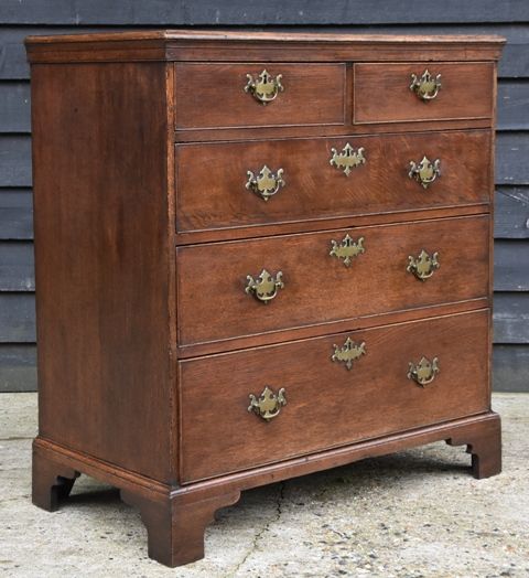 fig 1. Exceptional George II Oak Chest of Drawers, Circa 1750.