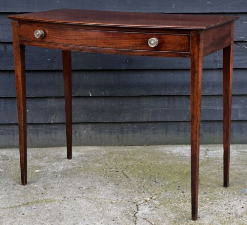 fig 1. Fine Quality Georgian Mahogany Bowfronted Side Table, Circa 1790.