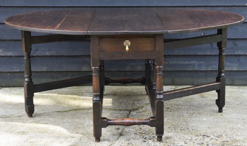 Eight Seater, Large Georgian Oak Gateleg Dining Table, Circa 1800.