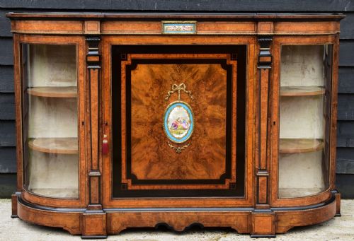 Superb Quality Victorian Burr Walnut & Ebonised Credenza