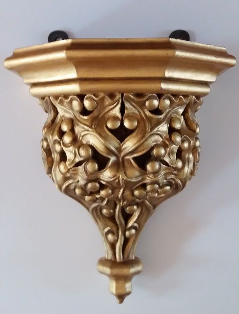 Beautiful Victorian Gilt Wall Bracket/ Shelf, Circa 1860.