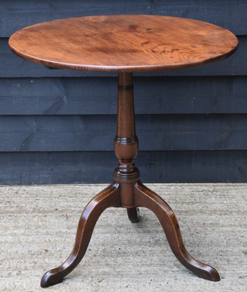 Handsome Georgian Elm & Oak Tripod Wine Table with Tilt-top.