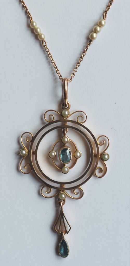 Art Nouveau 9ct Gold Pendant & Chain, Aquamarine & Seed Pearl.