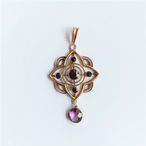 fig 1. Beautiful Victorian Art Nouveau 9ct Gold Amethyst Lavalier Pendant & Chain.