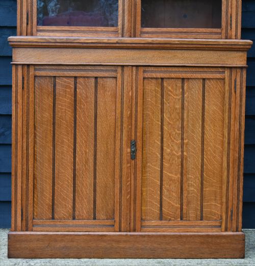 fig 1. Late Victorian Light Oak Bookcase C.1890.