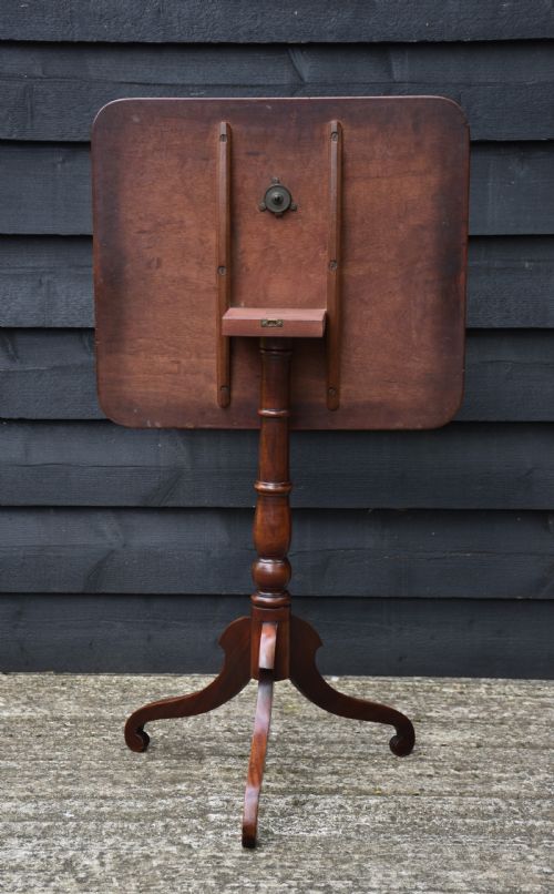LOVELY 19TH CENTURY MAHOGANY TILTTOP WINE TABLE - ADDITIONAL PHOTO 2