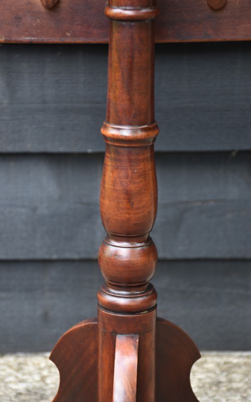 LOVELY 19TH CENTURY MAHOGANY TILTTOP WINE TABLE - ADDITIONAL PHOTO 4