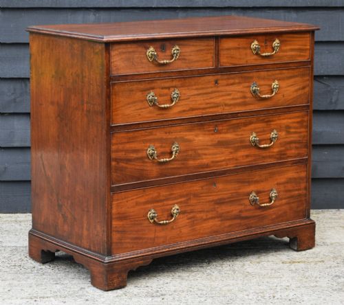 Superb Georgian Mahogany Chest of Drawers C.1760